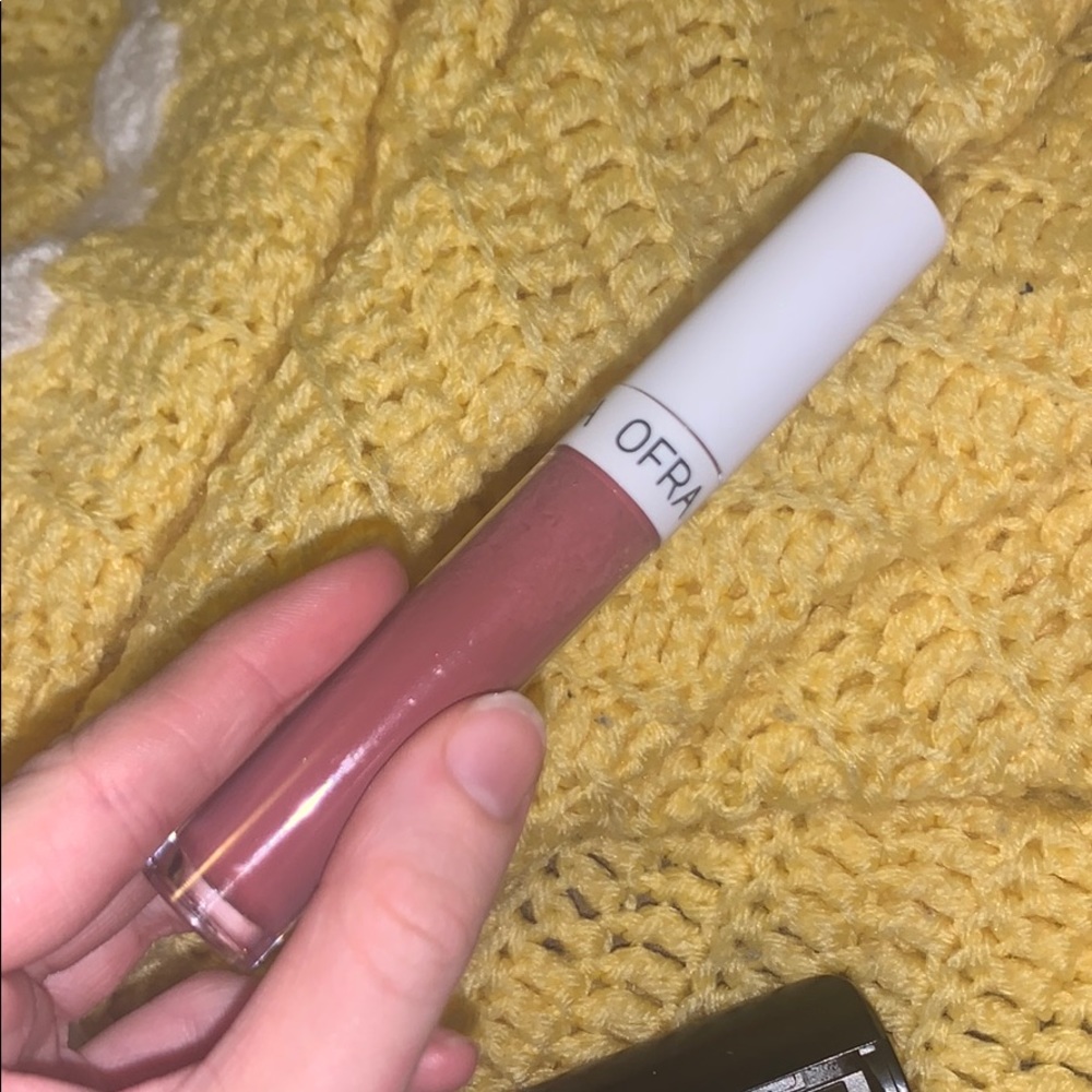 Liquid lipstick